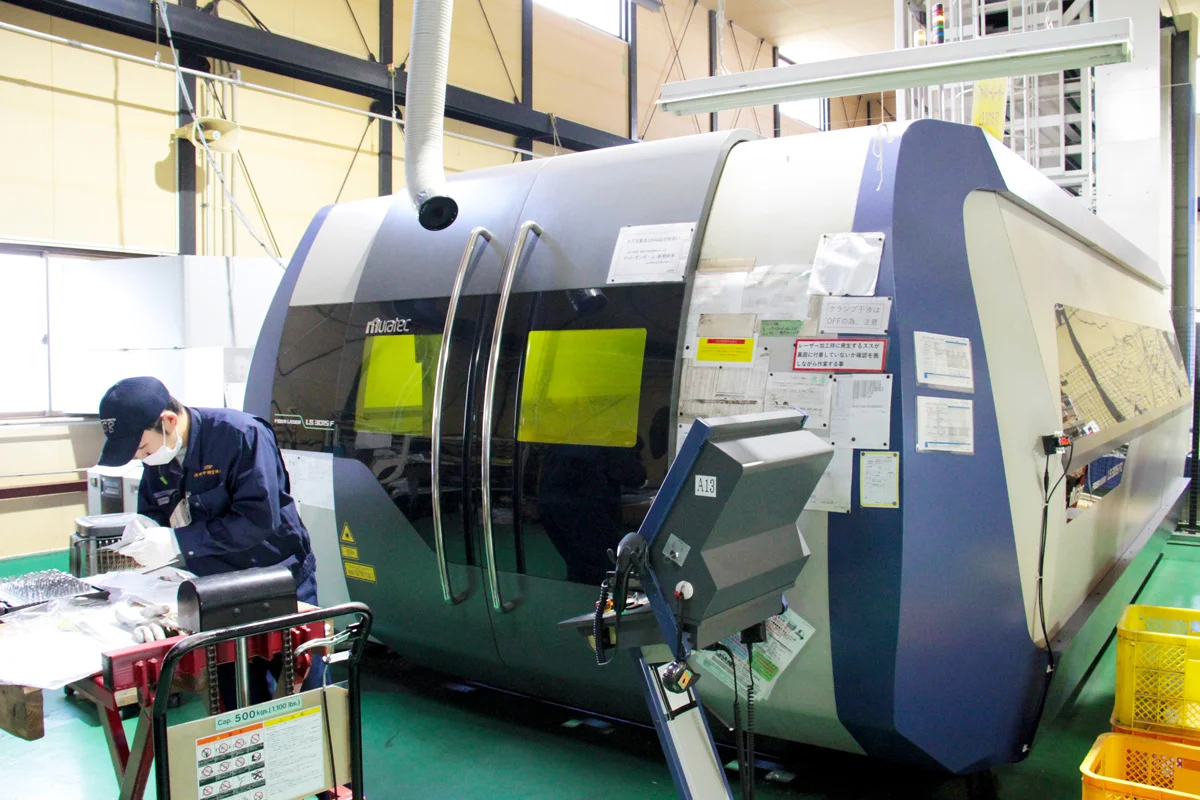 ファイバーレーザー/自動搬送装置